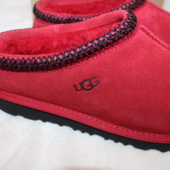 NIB UGG YOUTH 4 5 WOMENS 5.5-6 6.5-7 SUEDE SHEARLING LINED SLIPPERS RED BLACK - Picture 4 of 7